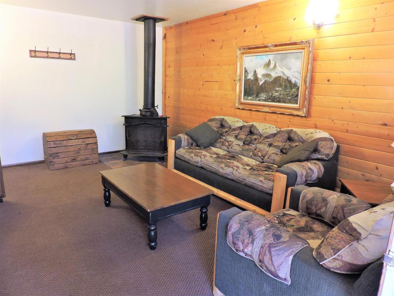 Pinewoods Resort And Rv Park Duck Creek Village Exteriér fotografie
